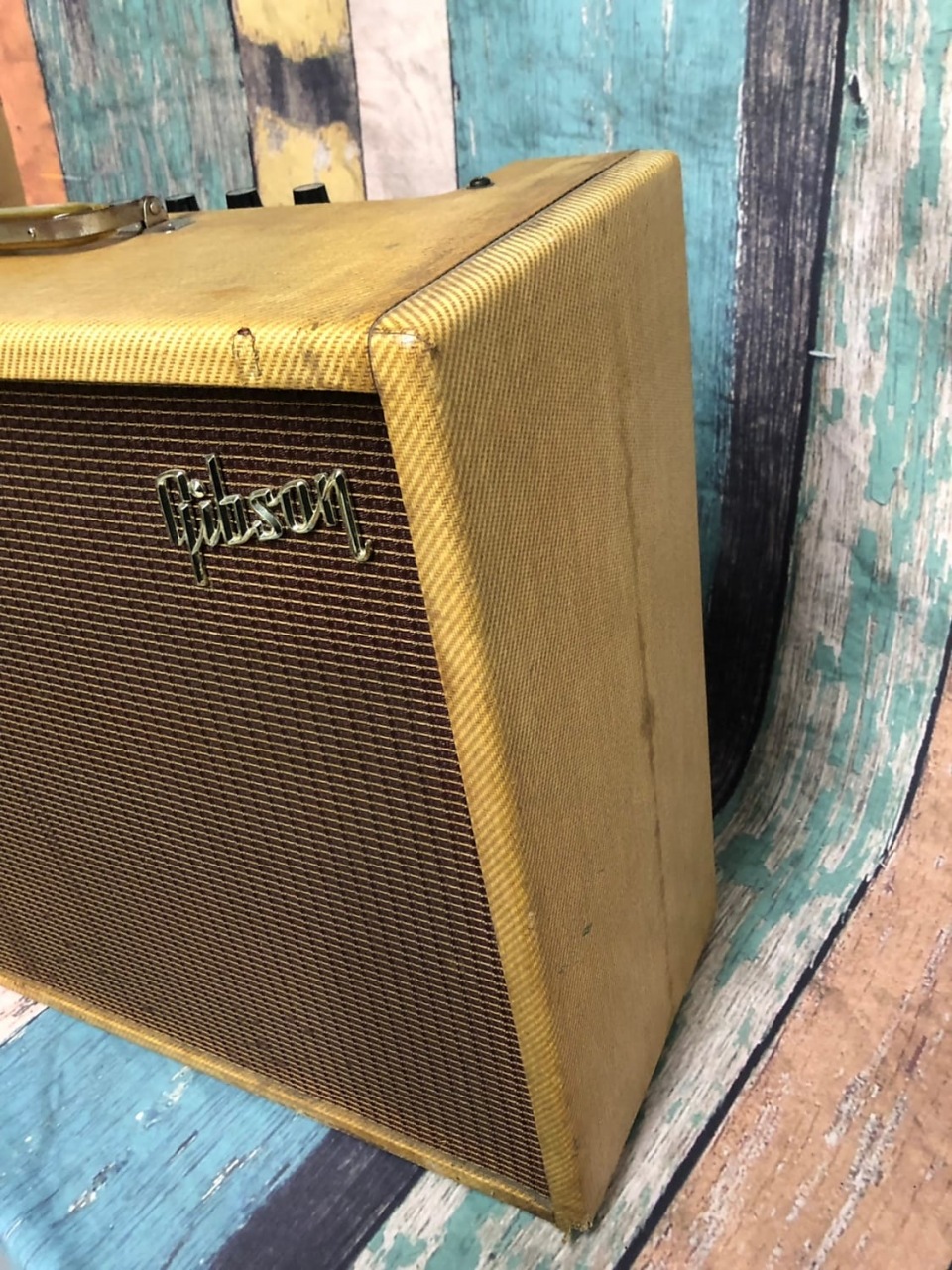 1960 Invader with Road Case